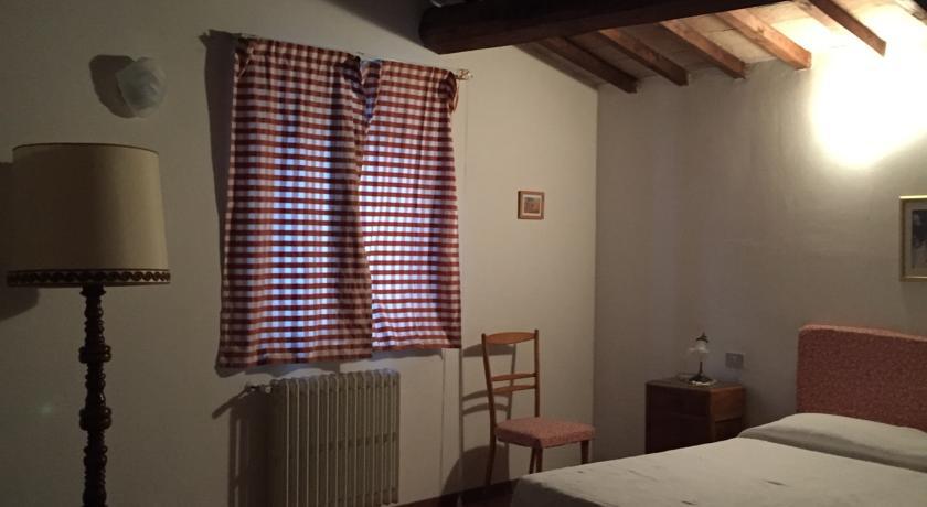 Agriturismo Canonici Amelia Zimmer foto